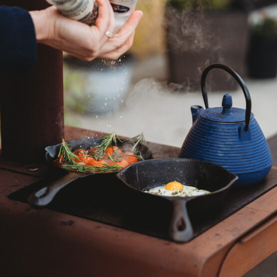 GrillSymbol puulämmitteinen takka-uuni Amigo. Erikoistarjous!